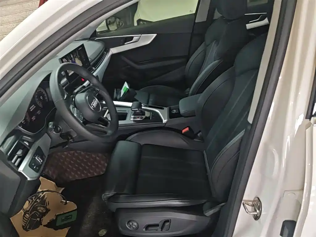 Audi A4L 2022 40 TFSI Fashion Dynamic фото 15