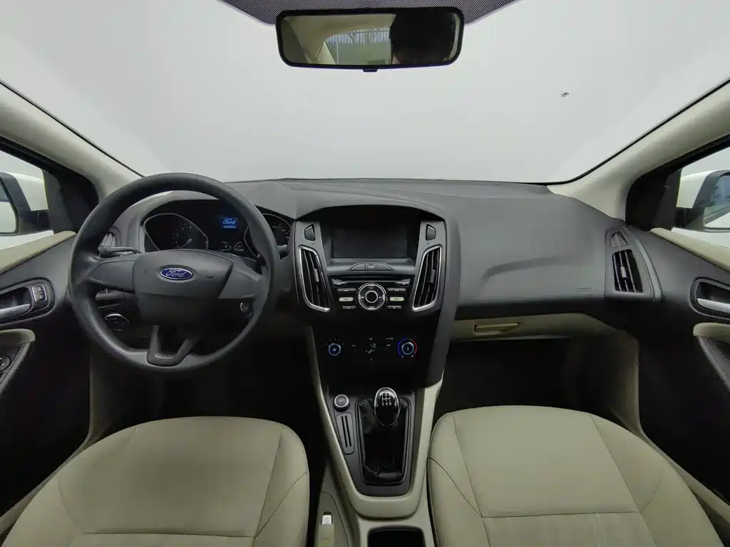 Photo 5 - Ford Focus