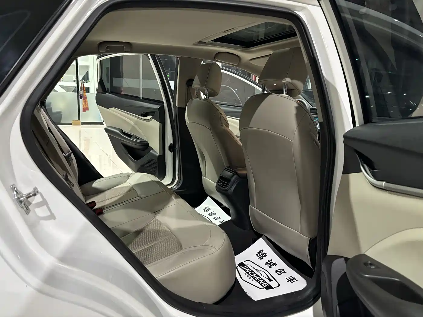 Buick Excelle 2016 15N Automatic Elite фото 10