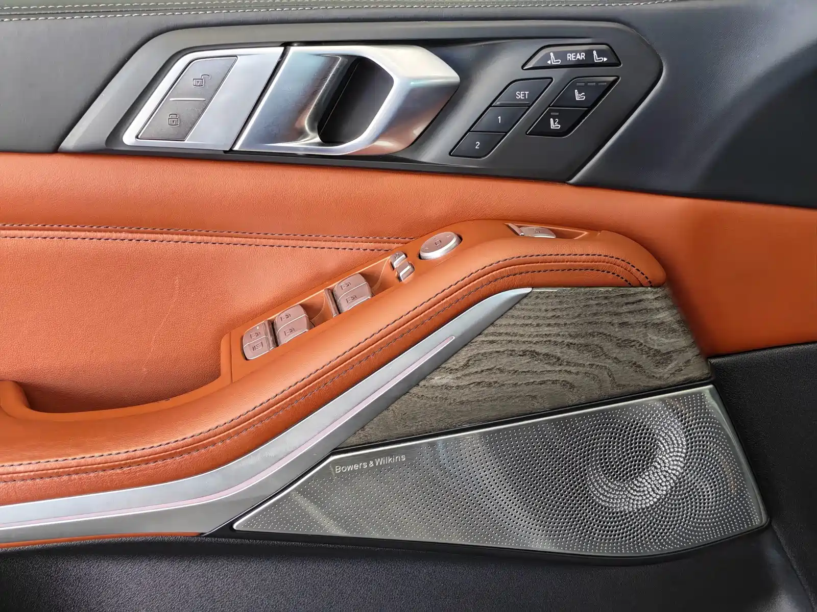 Фото 10 - BMW X7