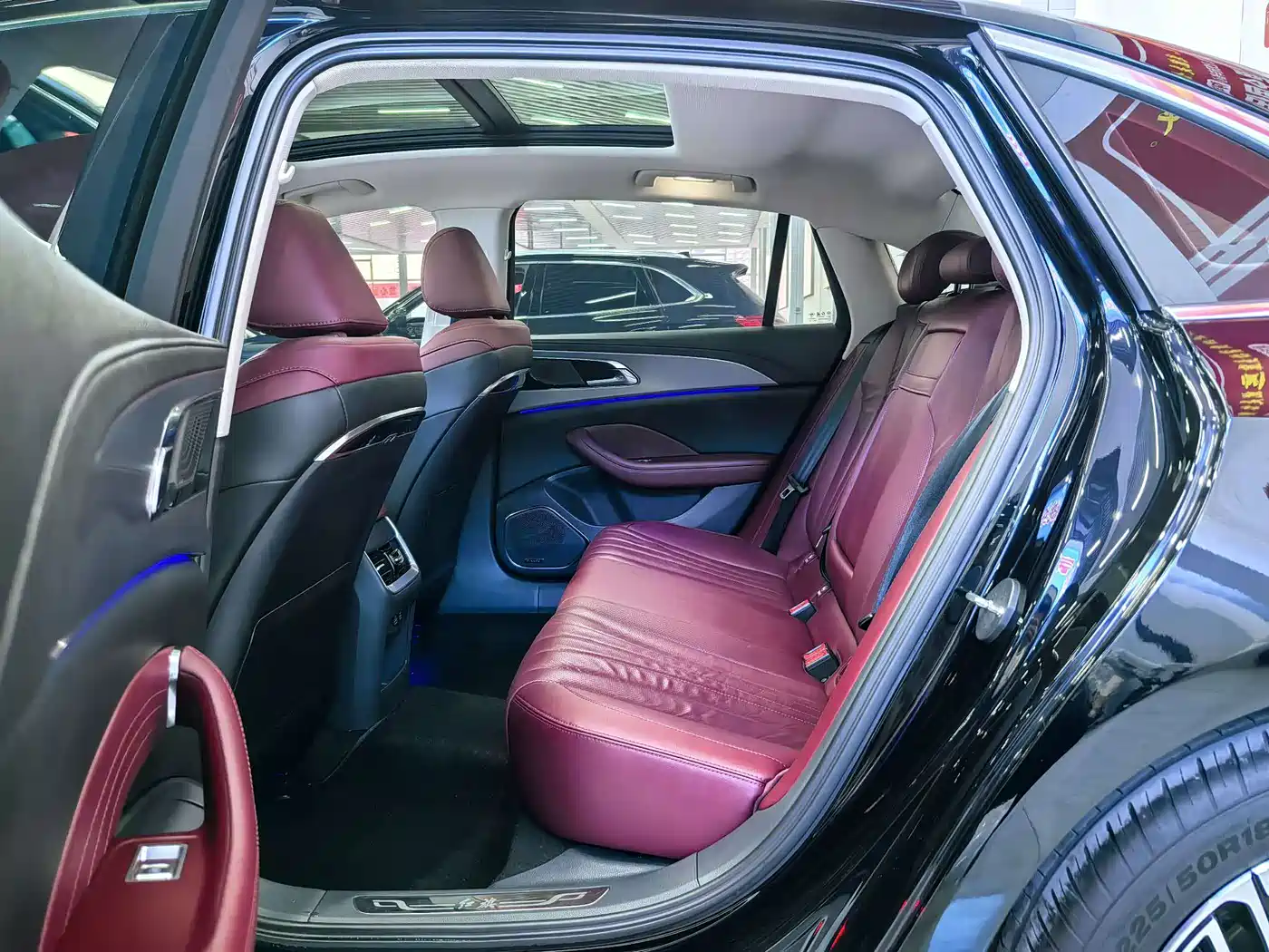 Hongqi H5 2023 2.0T Auto Smart Connect Flag Comfort фото 6