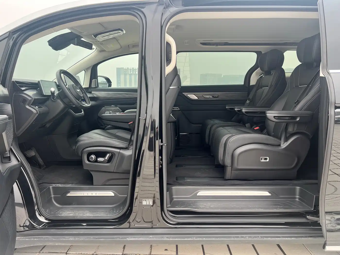 GEELY GALAXY WING TRUE L380