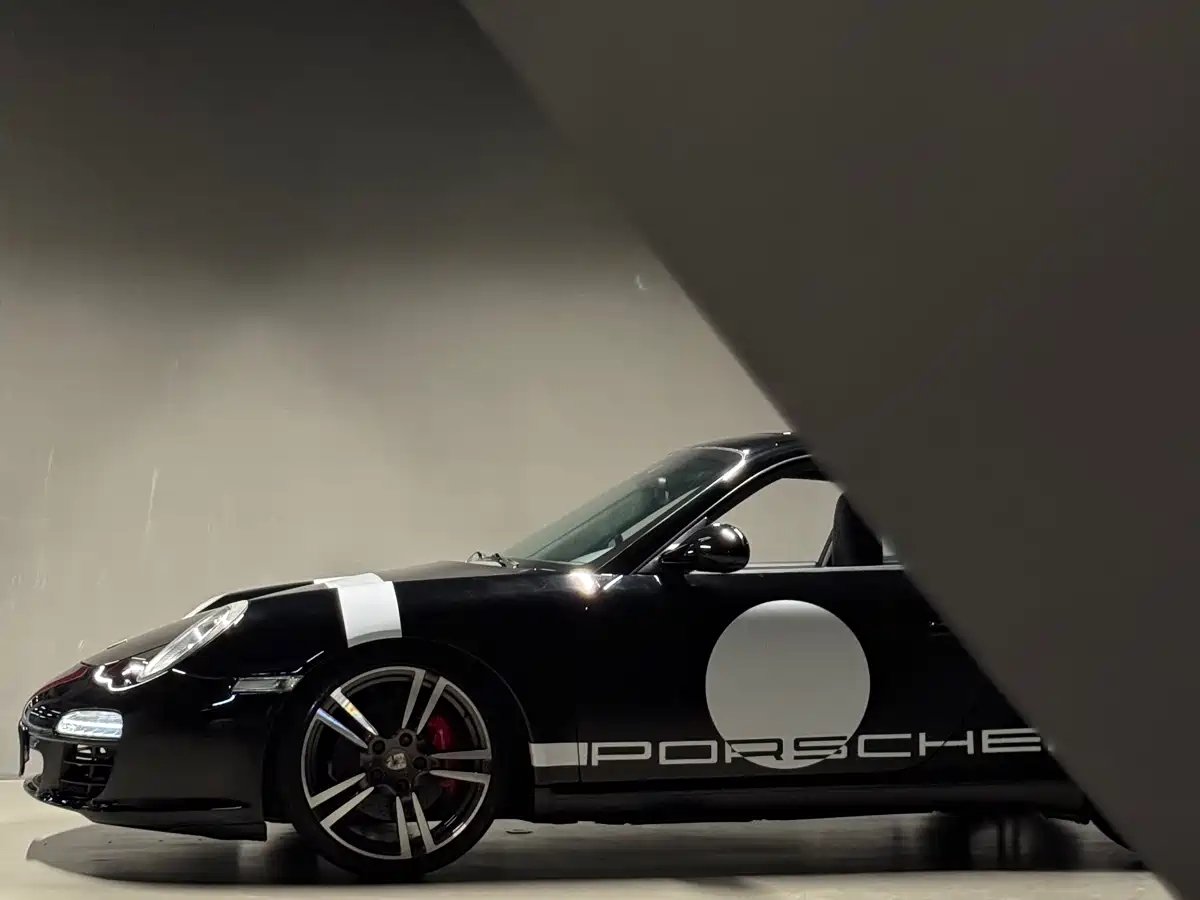 Porsche 911 2010 Carrera 3.6L фото 33