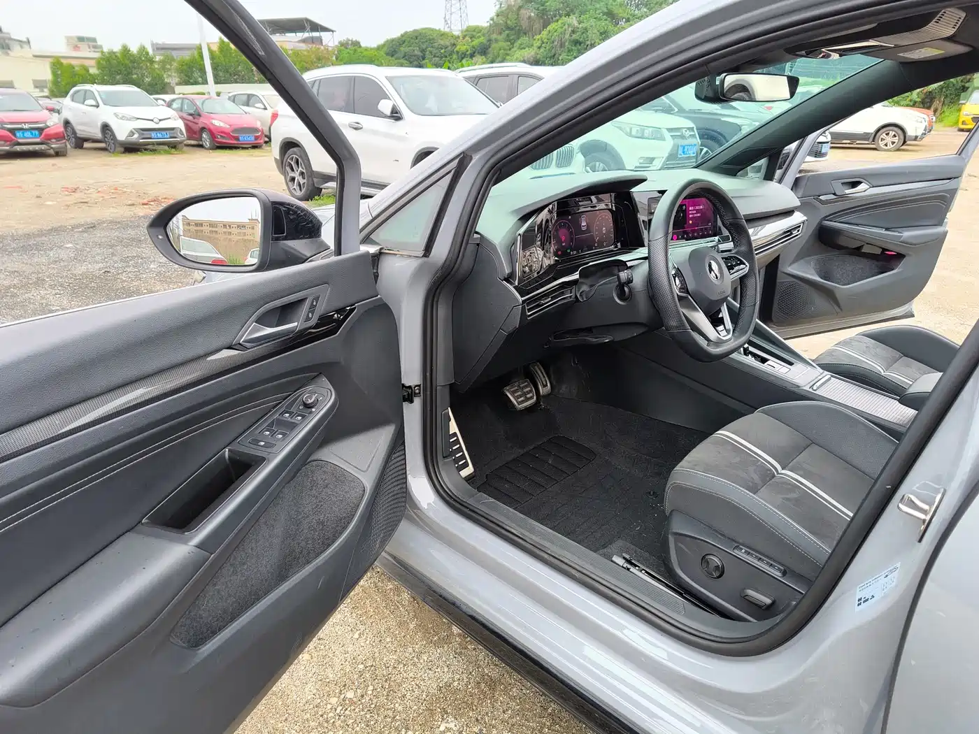 Volkswagen Golf 2023 Facelift 280TSI DSG R-Line фото 10