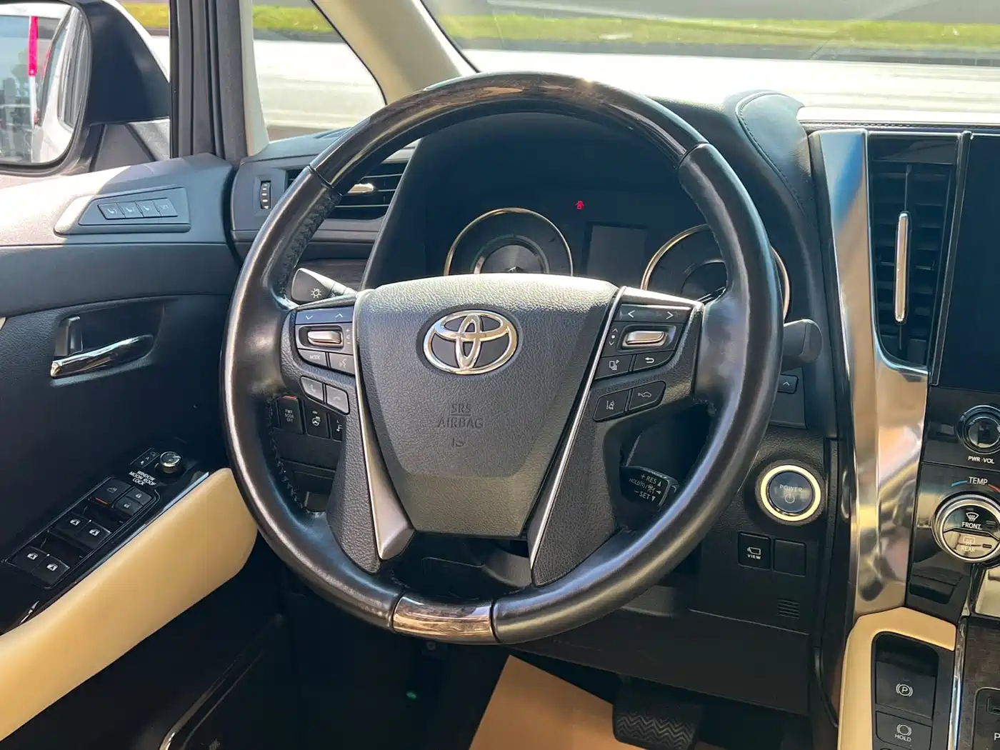 Toyota Alphard 2020 Hybrid 2.5L Premium Edition фото 7