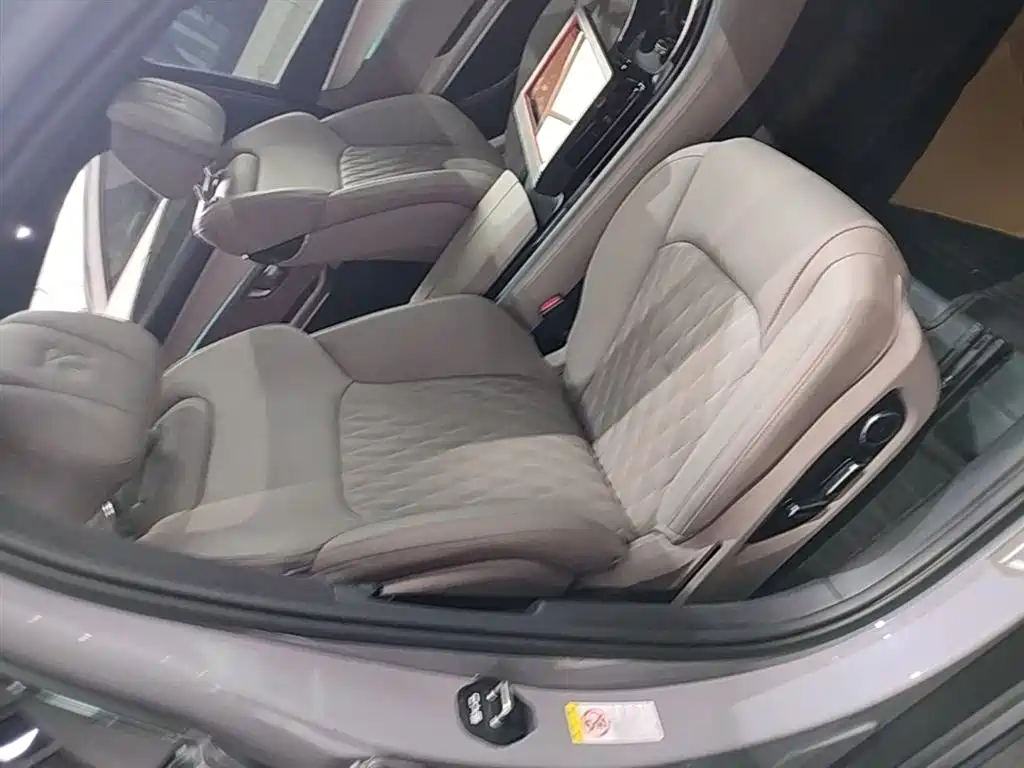 BYD Han 2025 DM-i Smart Drive Edition 125KM Elite фото 25