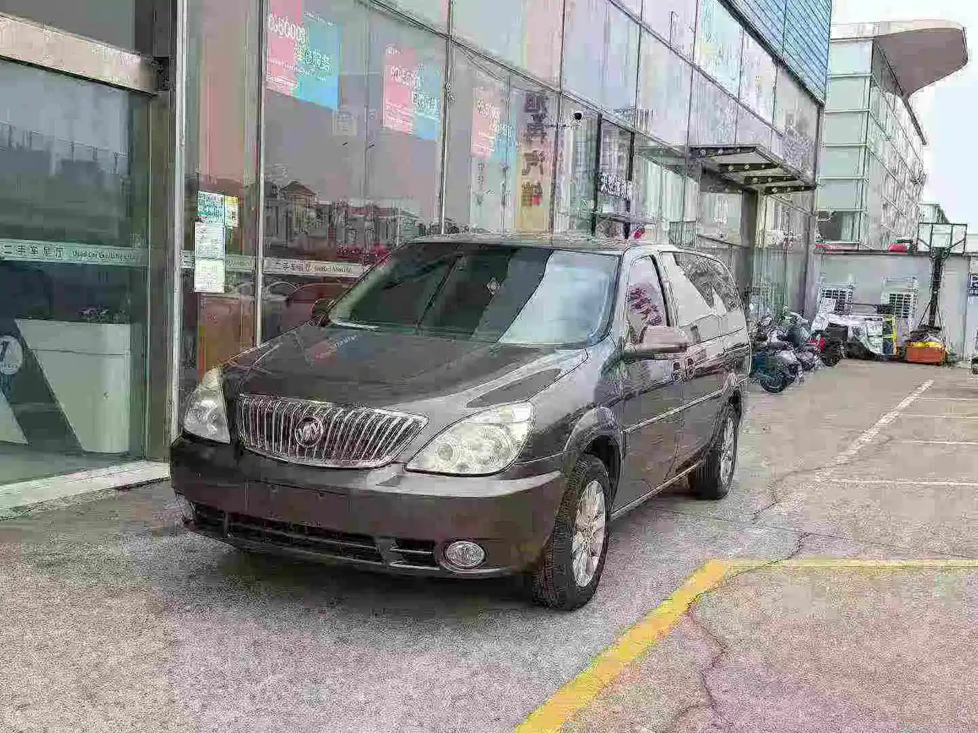 Buick GL8 2014 2.4L Classic Edition фото 2