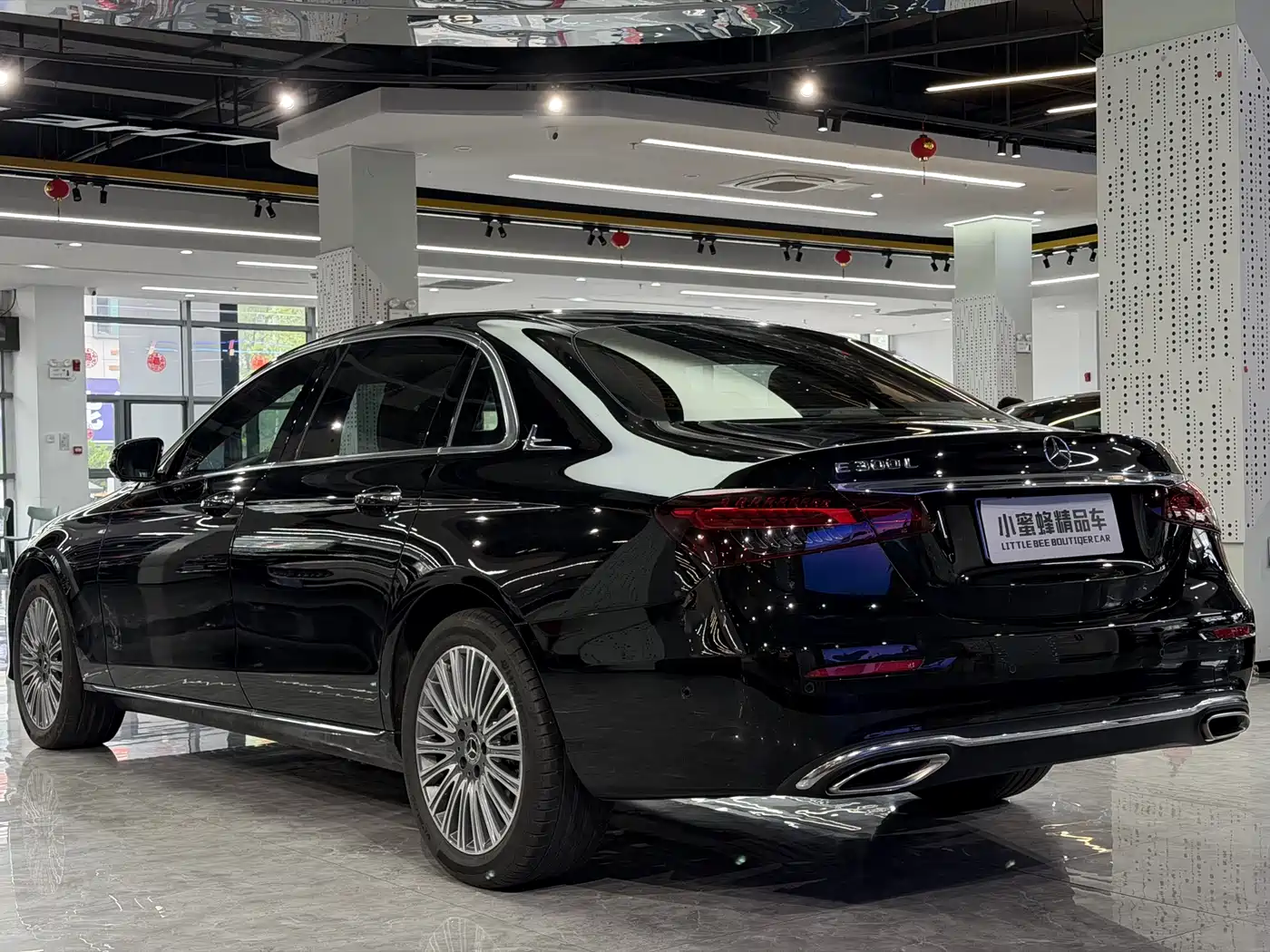 Mercedes-Benz E-Class 2022 E 300 L Fashion фото 14