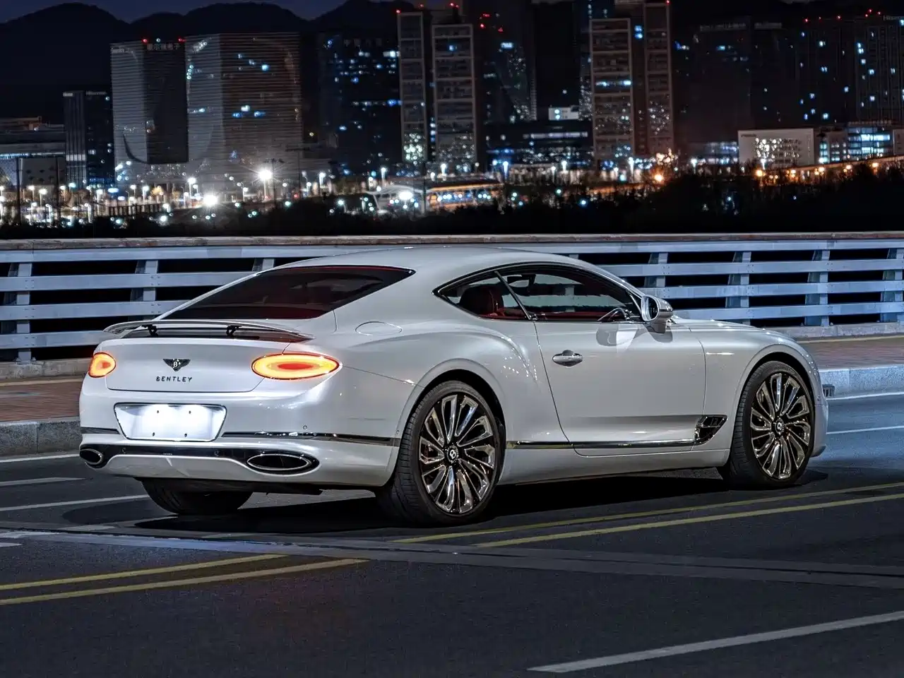 Bentley Continental 2018 6.0T GT W12 фото 6