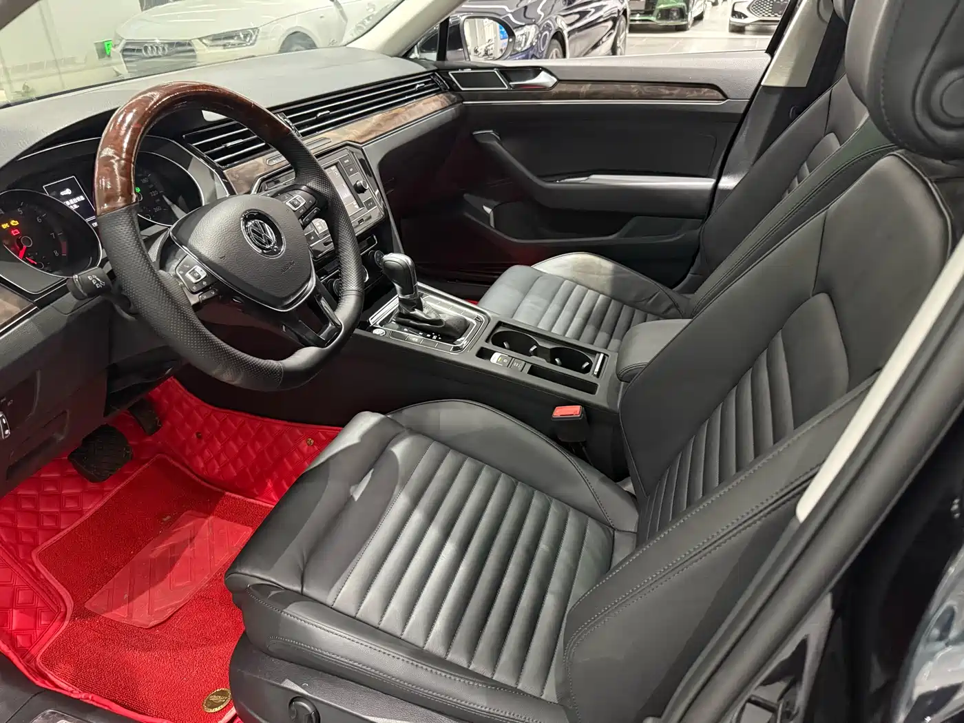 Volkswagen Magotan 2019 330TSI DSG Leading China VI фото 7
