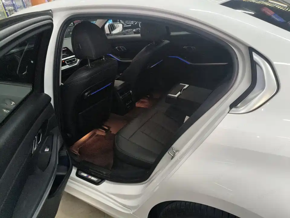 Фото 7 - BMW 3 Series