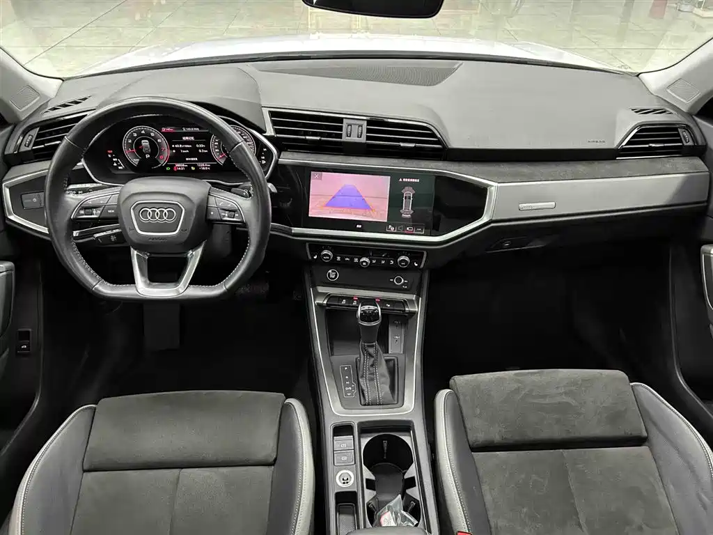 Audi Q3 2022 35 TFSI Fashion Dynamic фото 2