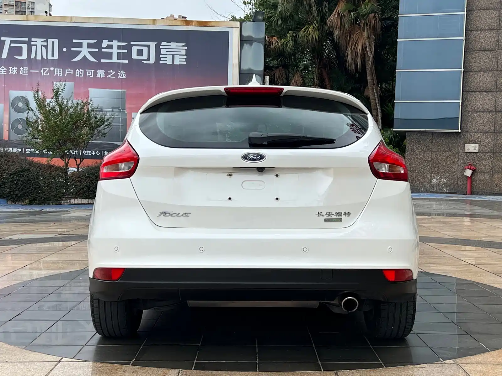 Фото 5 - Ford Focus