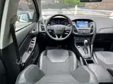Фото 10 - Ford Focus