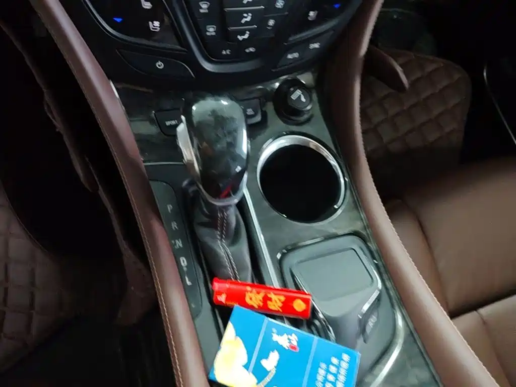 Фото 14 - Buick Envision Plus