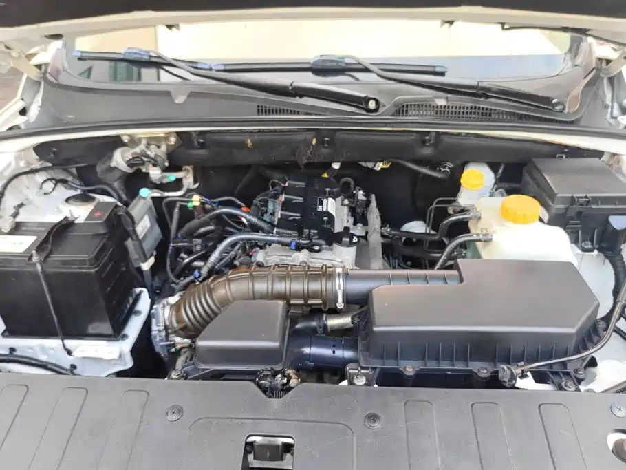 Wuling Motors Wuling Hongguang S3 2020 2019 Auto-Clutch Version 1.5L Manual Comfort China V