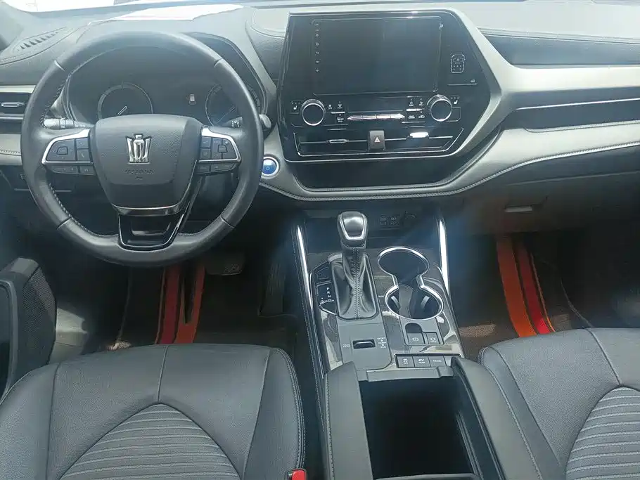 Toyota Crown Kluger 2021 2.5L HEV 4WD Luxury фото 12