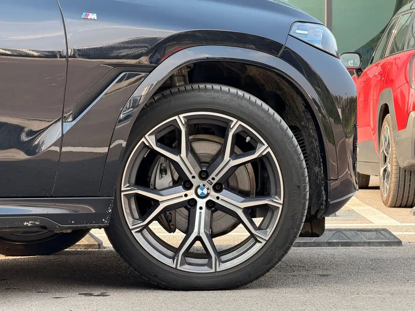 2025 BMW X6