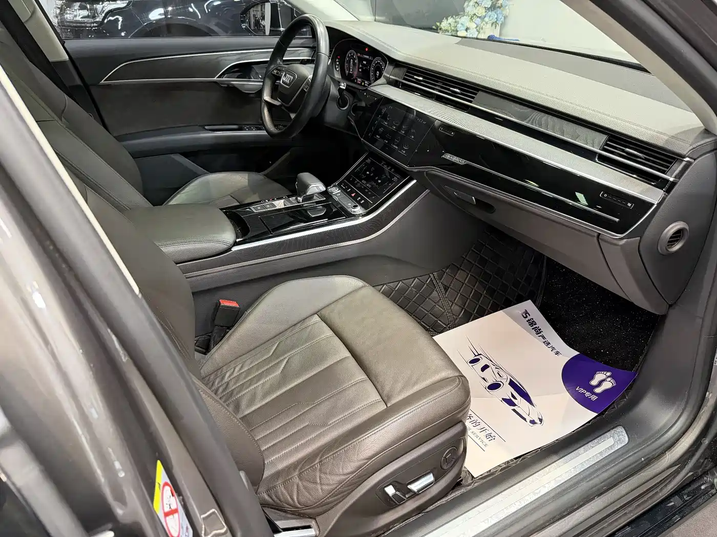 Audi A8 2018 A8L 55 TFSI quattro Launch Elite фото 9
