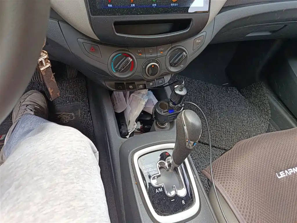 Chevrolet Sail 2015 Sail 3 1.3L AMT Ideal Edition фото 10