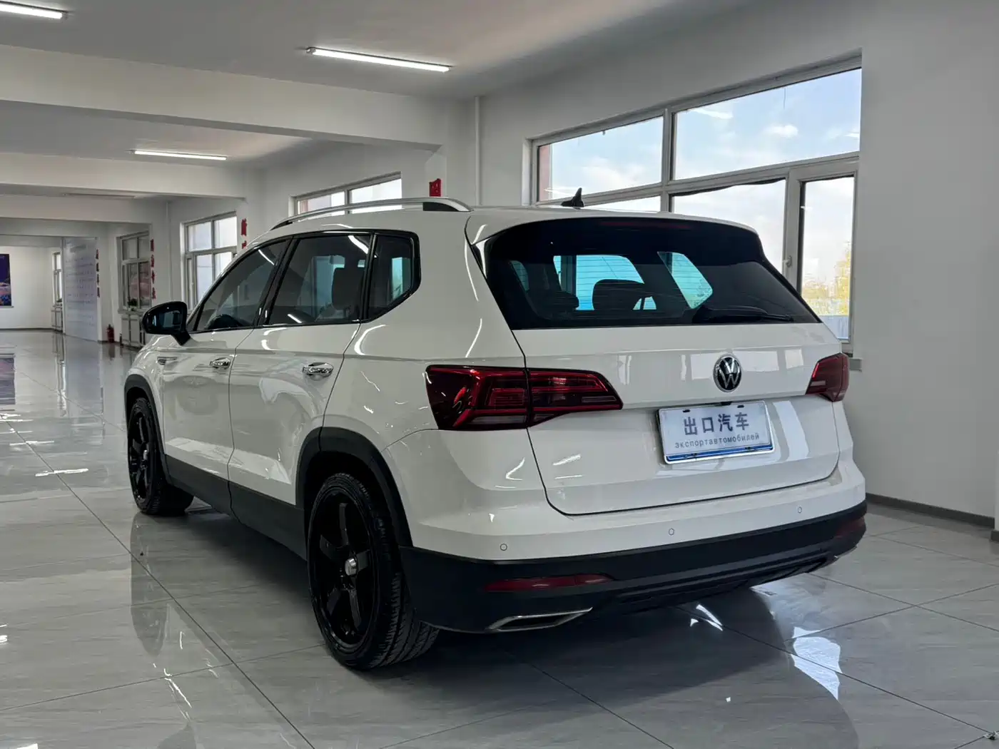 Volkswagen Tharu 2022 280TSI FWD Luxury Edition фото 15