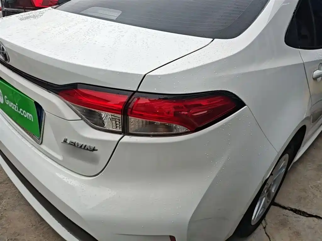 Toyota Levin 2022 Dual Engine 1.8H E-CVT Leading Edition фото 8