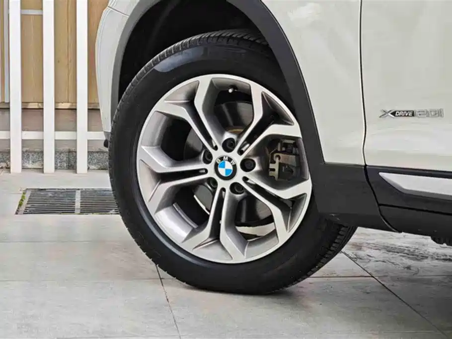 BMW X3 (Import) 2014 xDrive20i X Design Package фото 8
