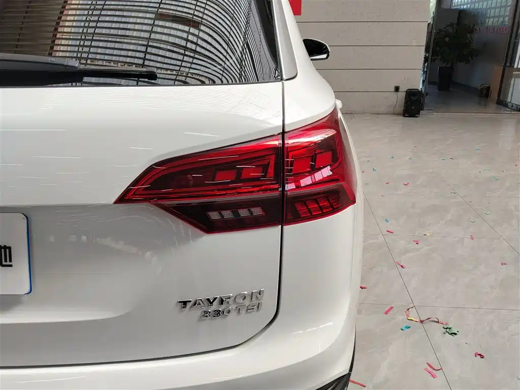 Volkswagen Tayron 2020 330TSI 2WD Luxury Smart Edition фото 6