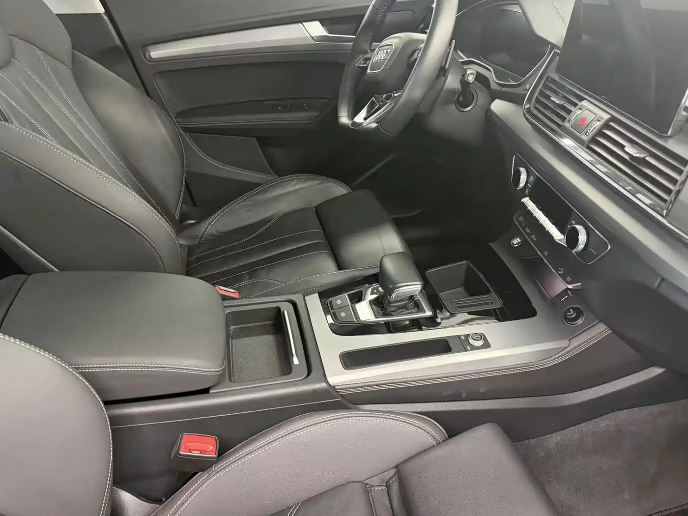 Фото 17 - Audi Q5L