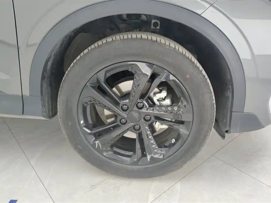 GEELY AUTOMOBILE BINYUE