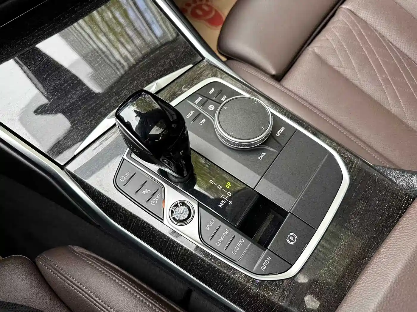 BMW 3 Series 2022 325Li M Sport Package фото 11