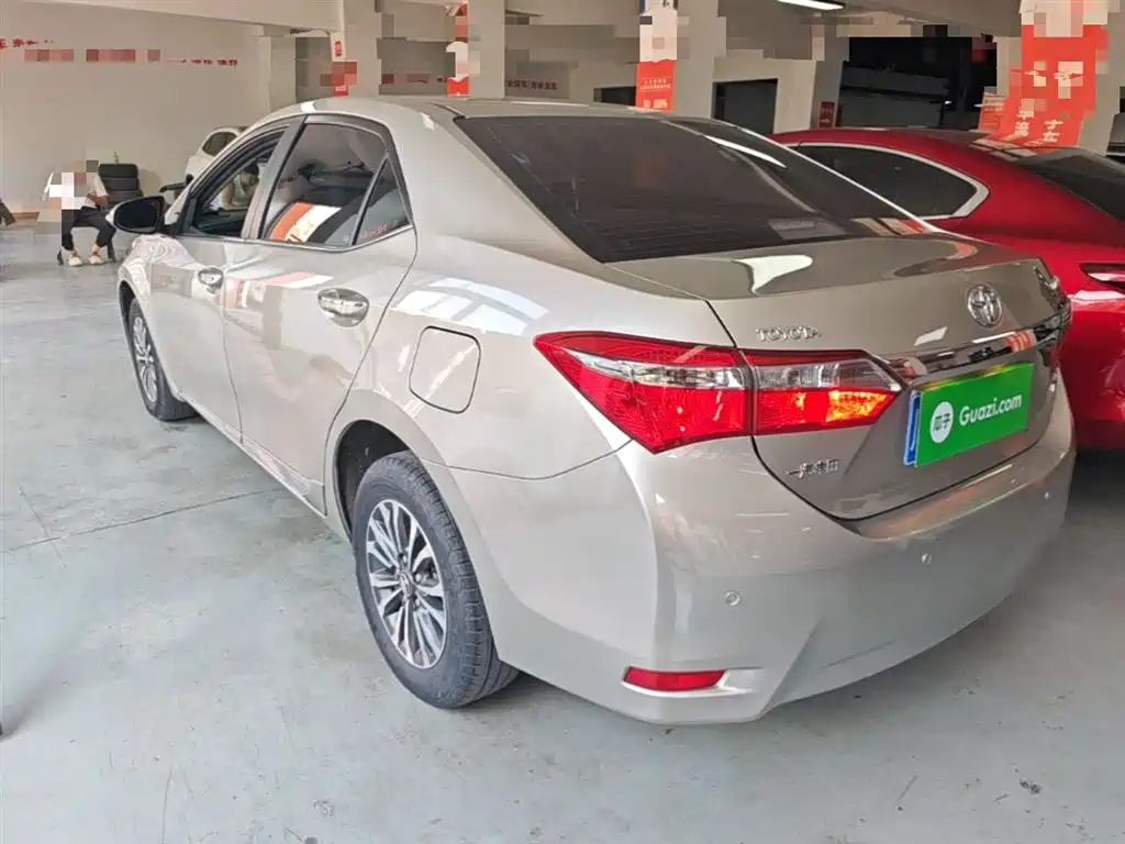 Toyota Corolla 2017 Facelift 1.2T S-CVT GL-i фото 5