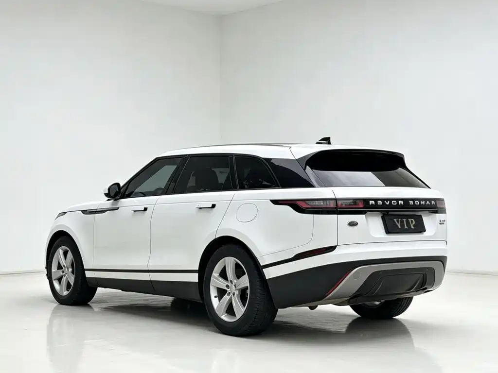 Photo 9 - Land Rover Range Rover Velar