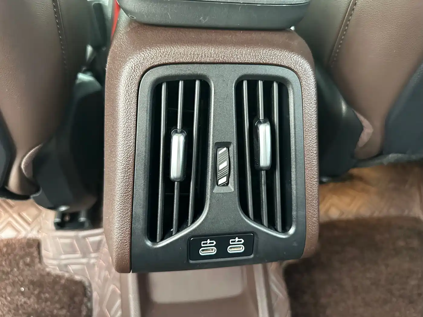 BMW X1 2023 sDrive20Li X Design Package фото 19