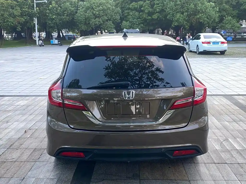 Honda Jade 2014 2013 1.8L CVT Luxury Edition 5-seater