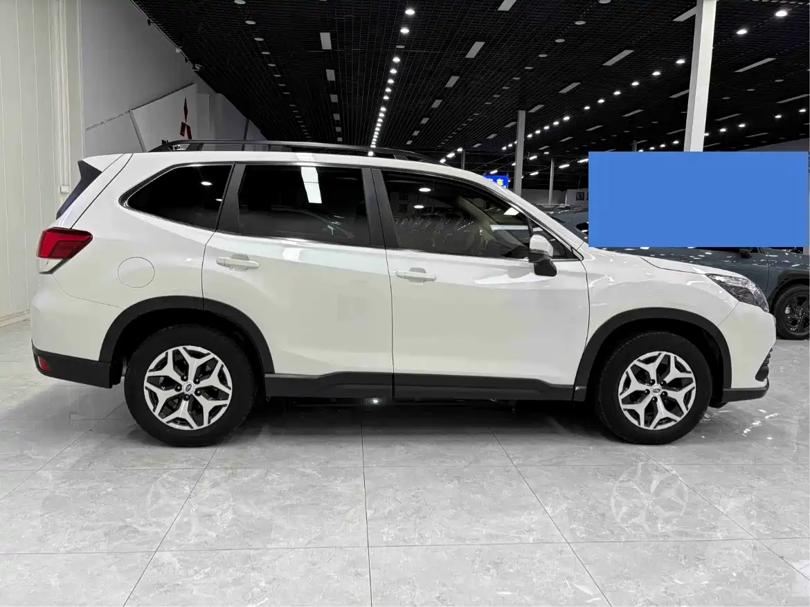 Subaru Forester 2023 2022 2.0i AWD Luxury Edition with EyeSight