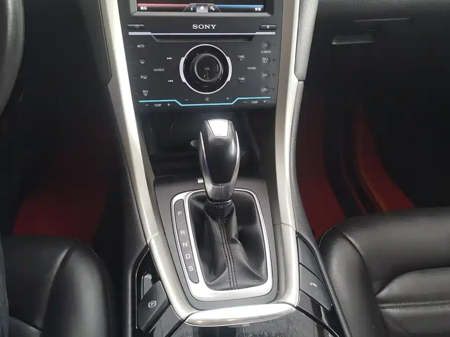 Ford Mondeo 2014 2013 2.0L GTDi240 Ultimate