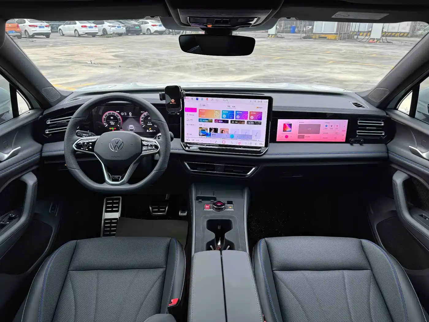 Volkswagen Tiguan L 2024 PRO 330TSI 2WD Intelligent Leader Edition фото 5
