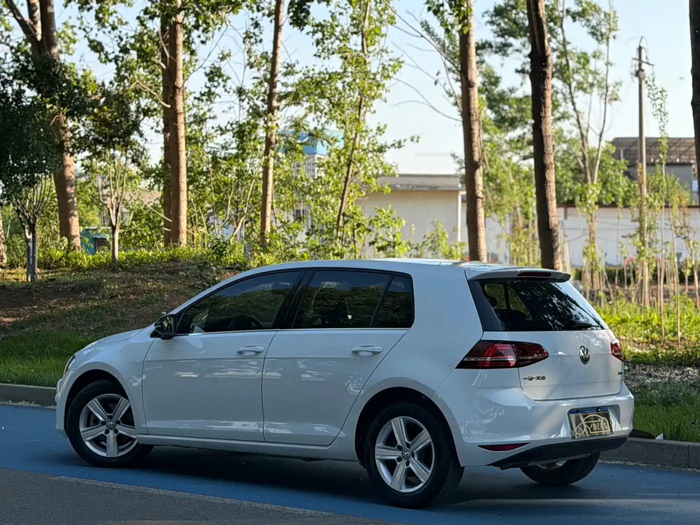 Volkswagen Golf 2016 1.6L Automatic Comfort фото 4