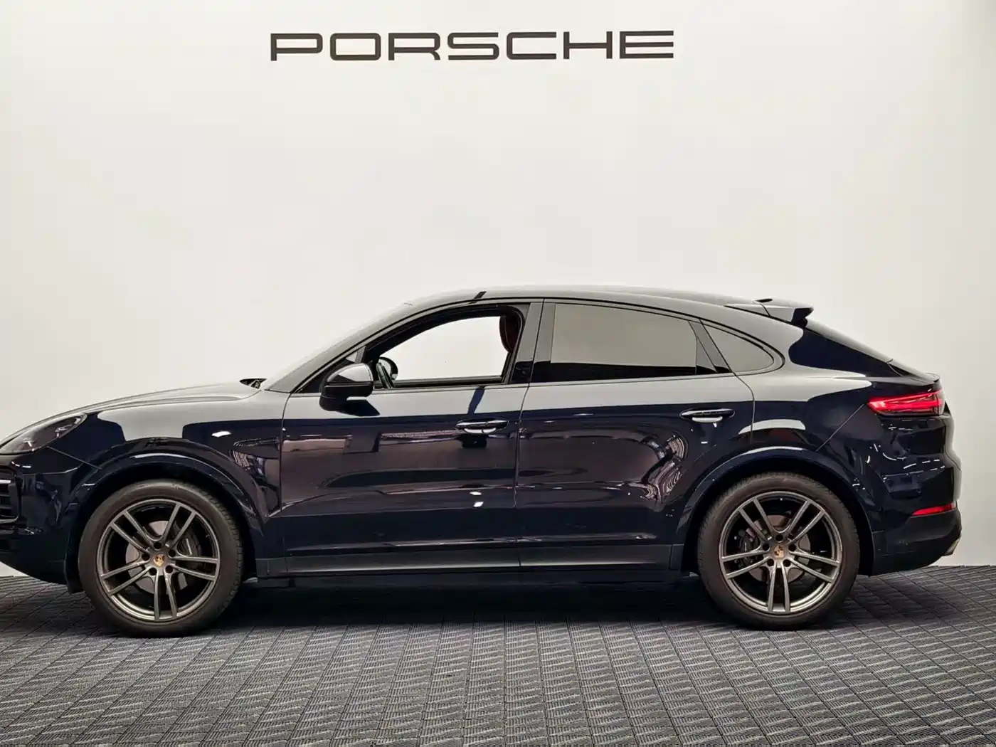 Фото 7 - Porsche Cayenne