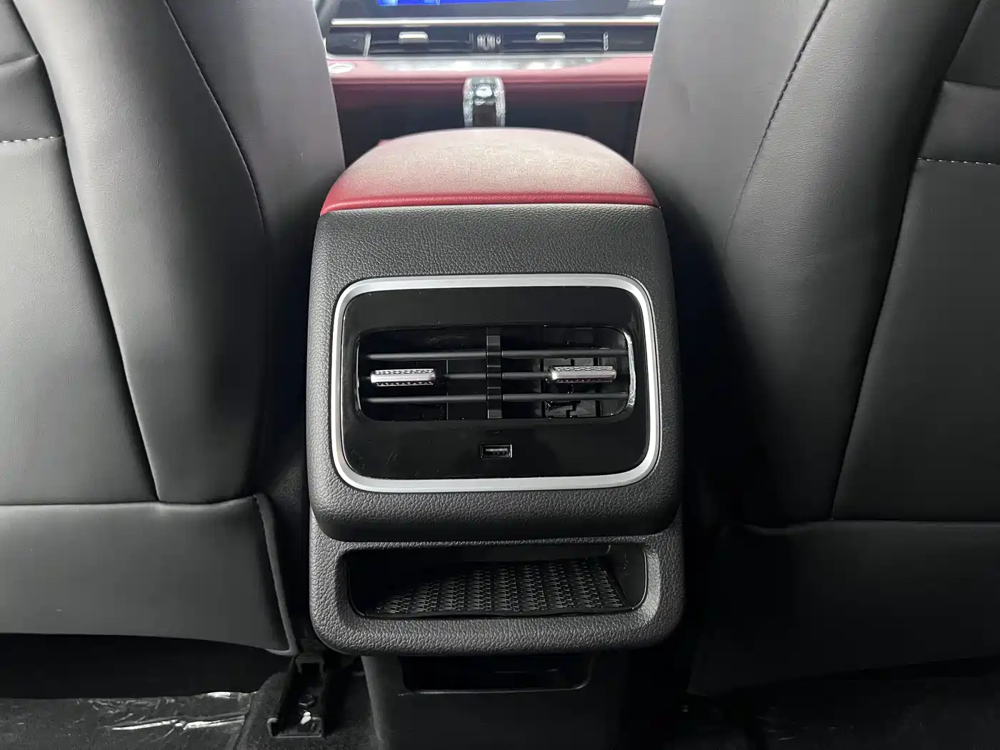 Chery Tiggo 7 PLUS 2024 2023 Champion Edition 1.5TCI CVT Luxury