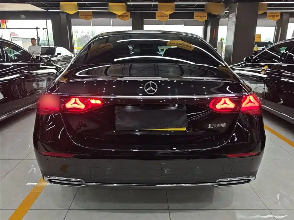 Mercedes-Benz E-Class 2024 E 300 L Fashion фото 6