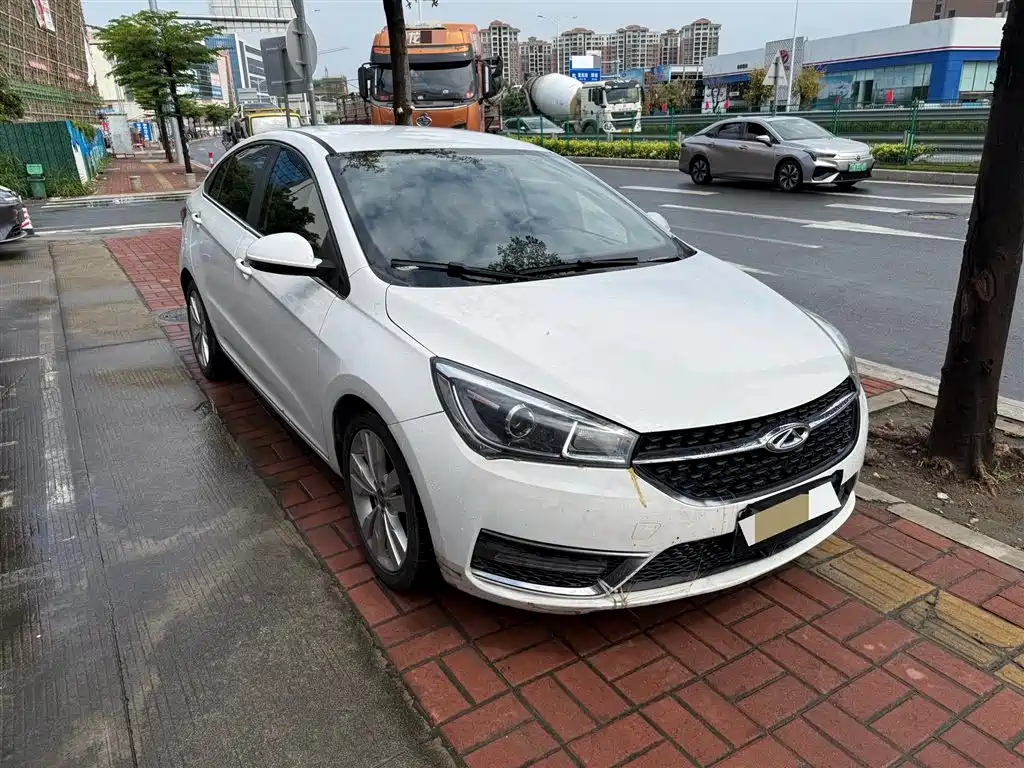 CHERY ARRIZO 5
