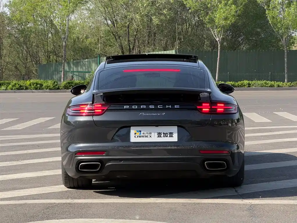 Porsche Panamera 2017 Panamera 4 Executive Long Wheelbase 3.0T фото 17