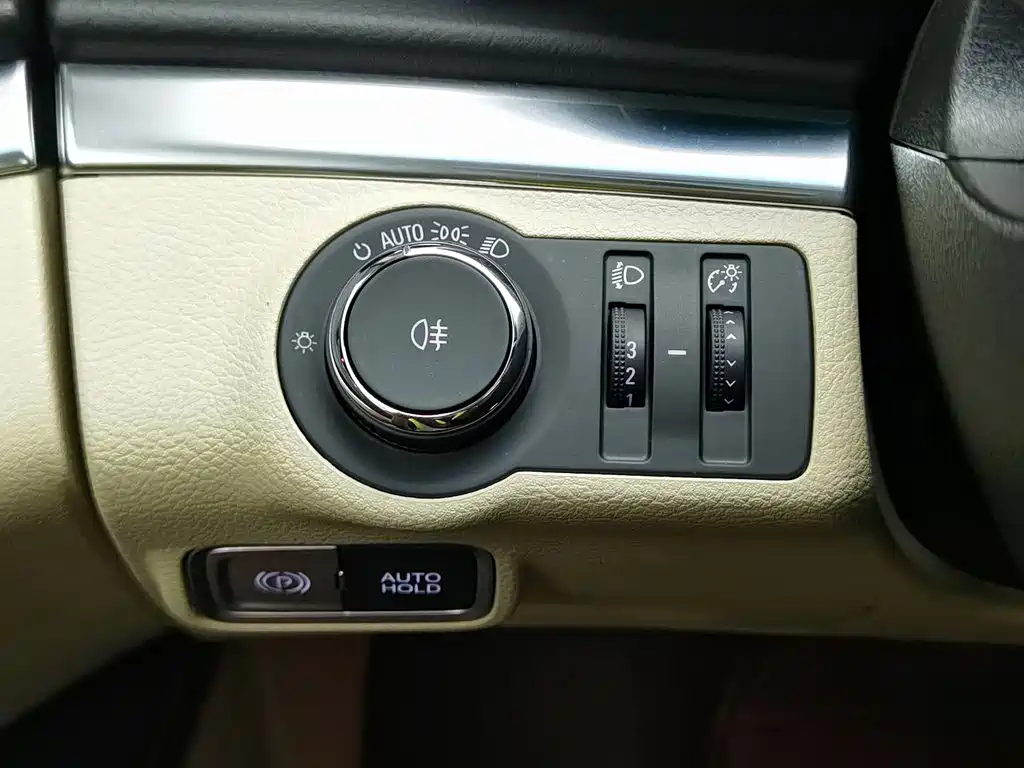 Buick GL8 2025 2023 Facelift Land Business Class Luxury