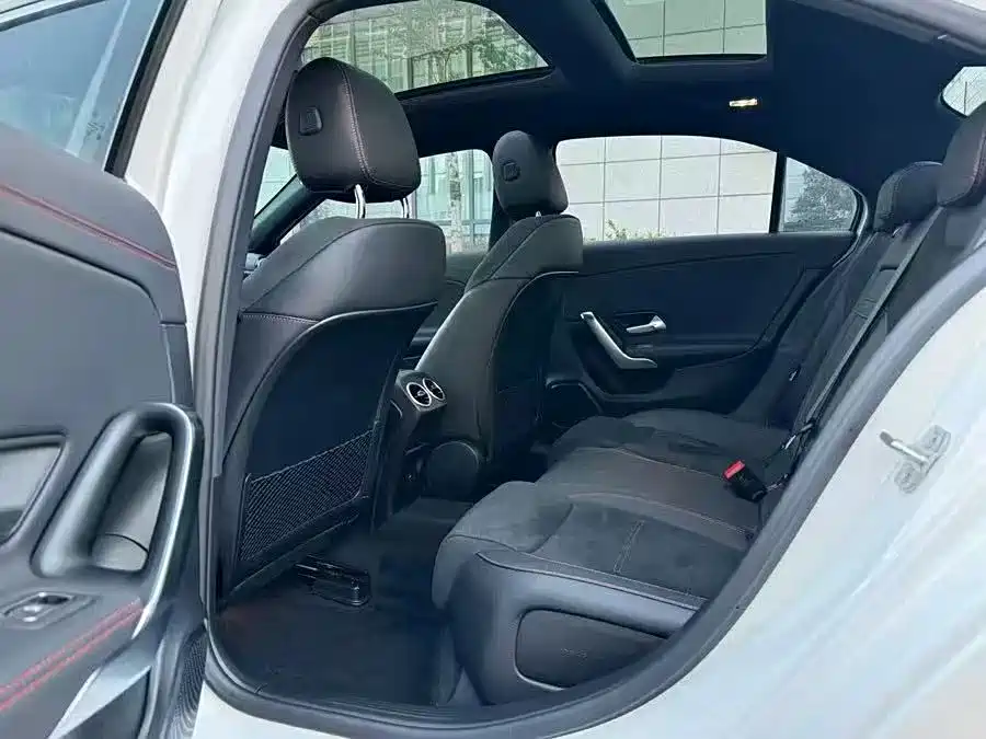 Mercedes-Benz A-Class 2024 Facelift A 200 L Fashion фото 6