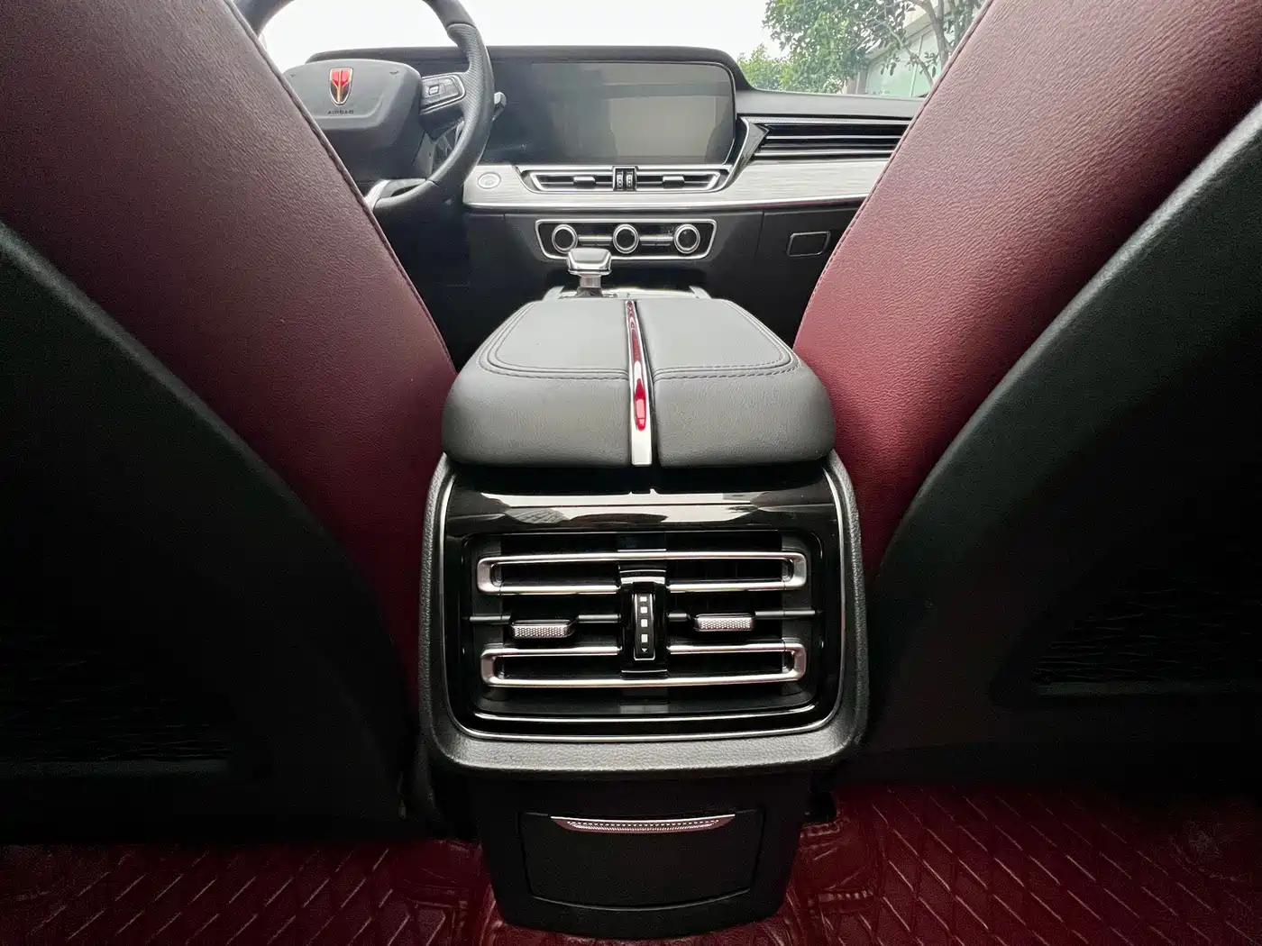 Hongqi HS5 2025 2.0T 2WD Mystic Shadow Edition фото 24