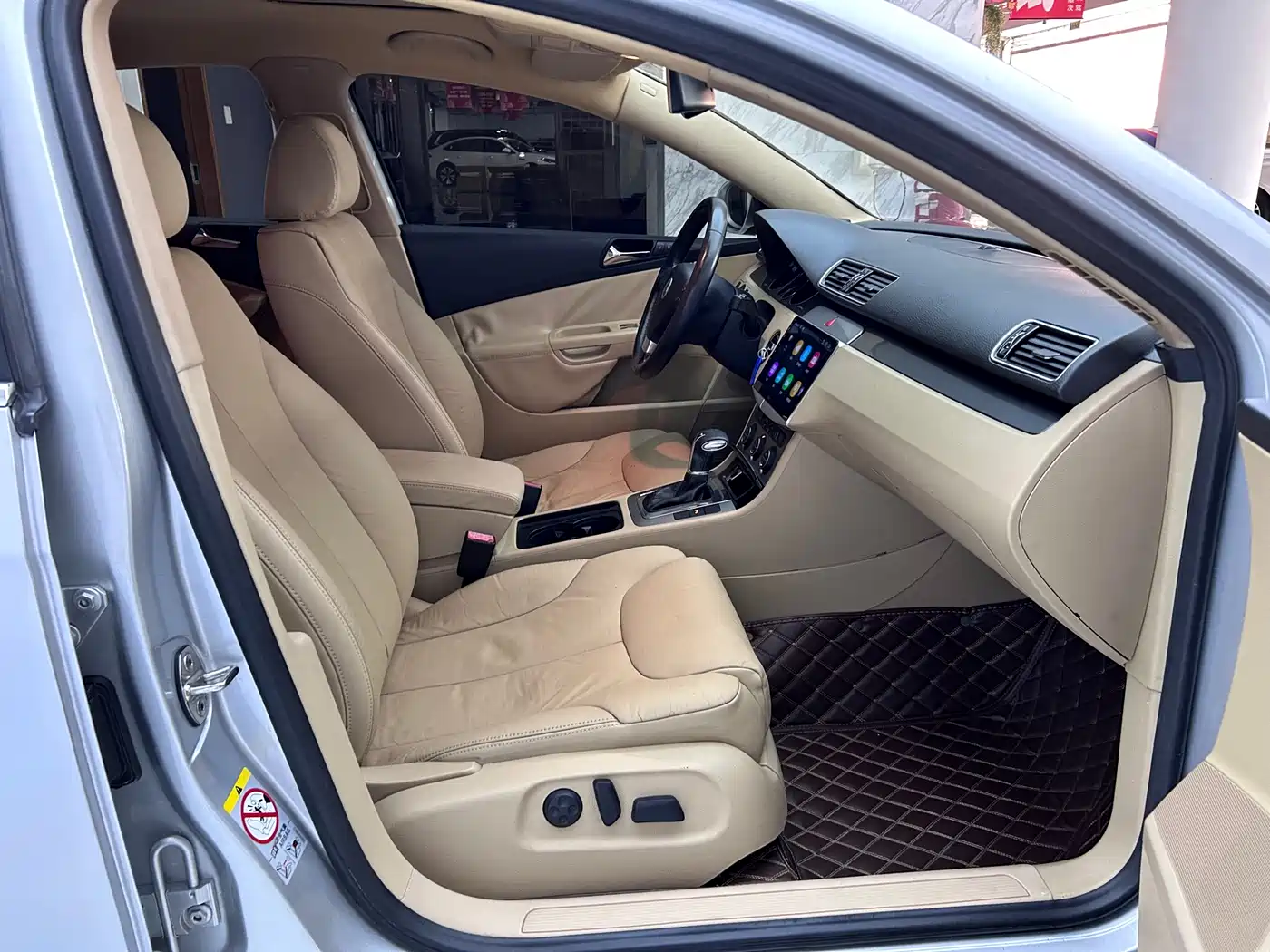 Volkswagen Magotan 2009 1.8TSI DSG Comfort фото 10