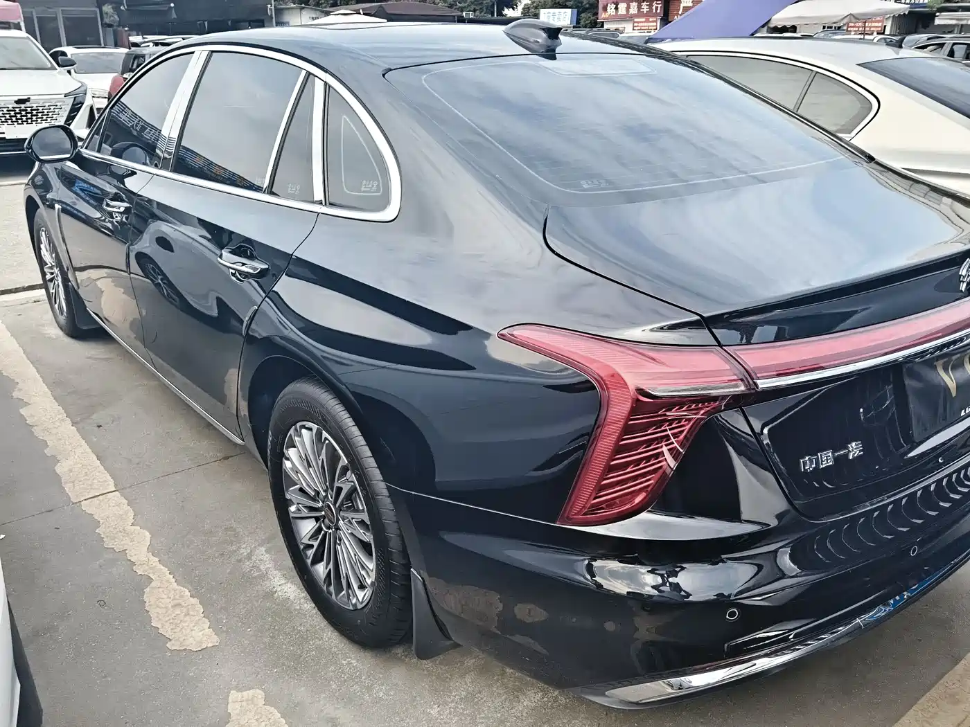 Hongqi H5 2025 1.5T DCT Qiyue 500,000 Units Commemorative Edition фото 15