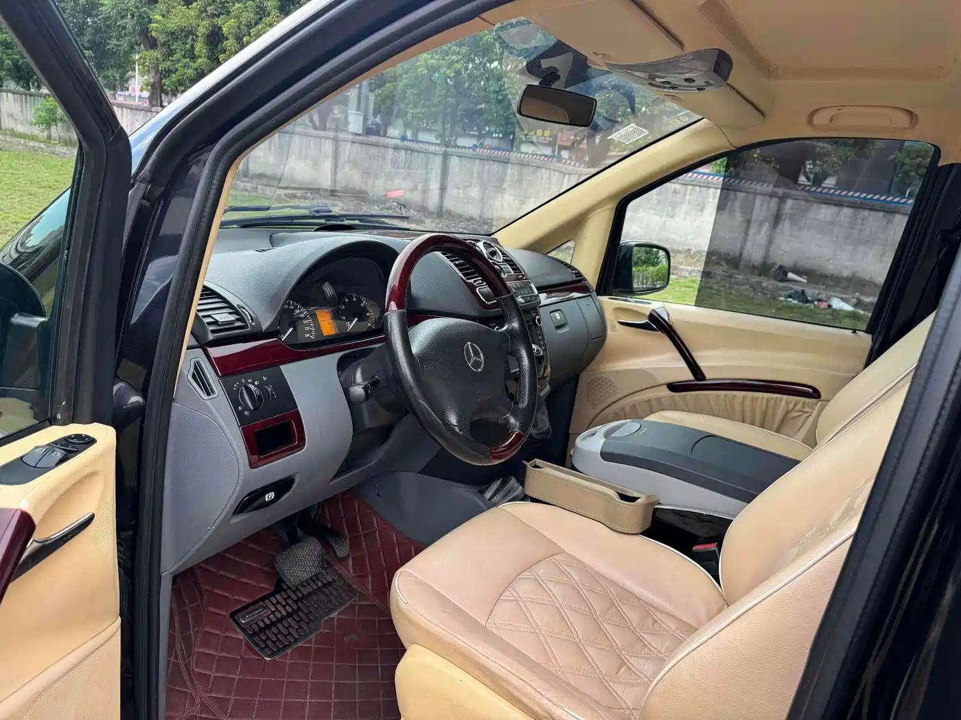 Mercedes-Benz Vito 2015 3.0L Elite фото 4